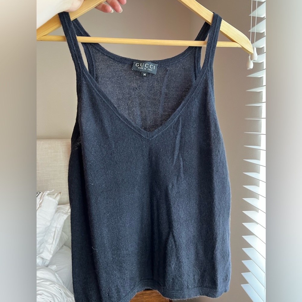 Vintage Gucci women’s navy v-neck tank top 100% cashmere in size M authentic
